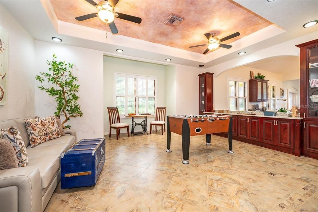 For Rent: $3,799 (3 beds, 2 baths, 2750 Square Feet)