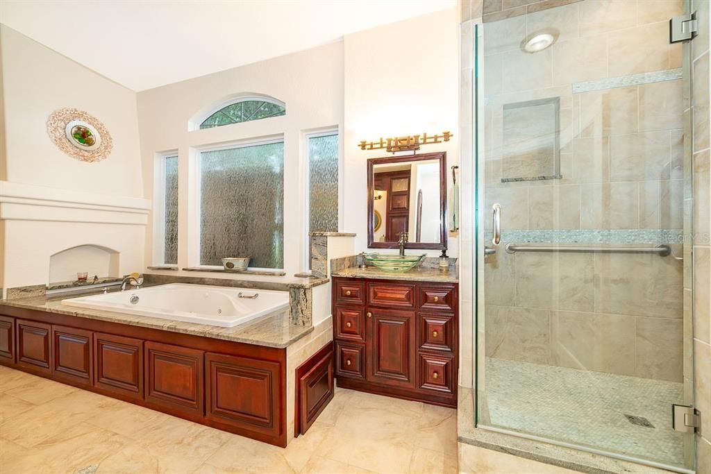 For Rent: $3,799 (3 beds, 2 baths, 2750 Square Feet)