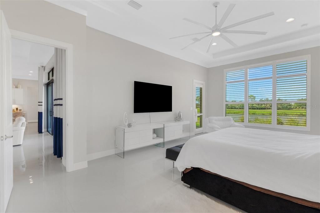 For Sale: $1,399,000 (3 beds, 4 baths, 3663 Square Feet)