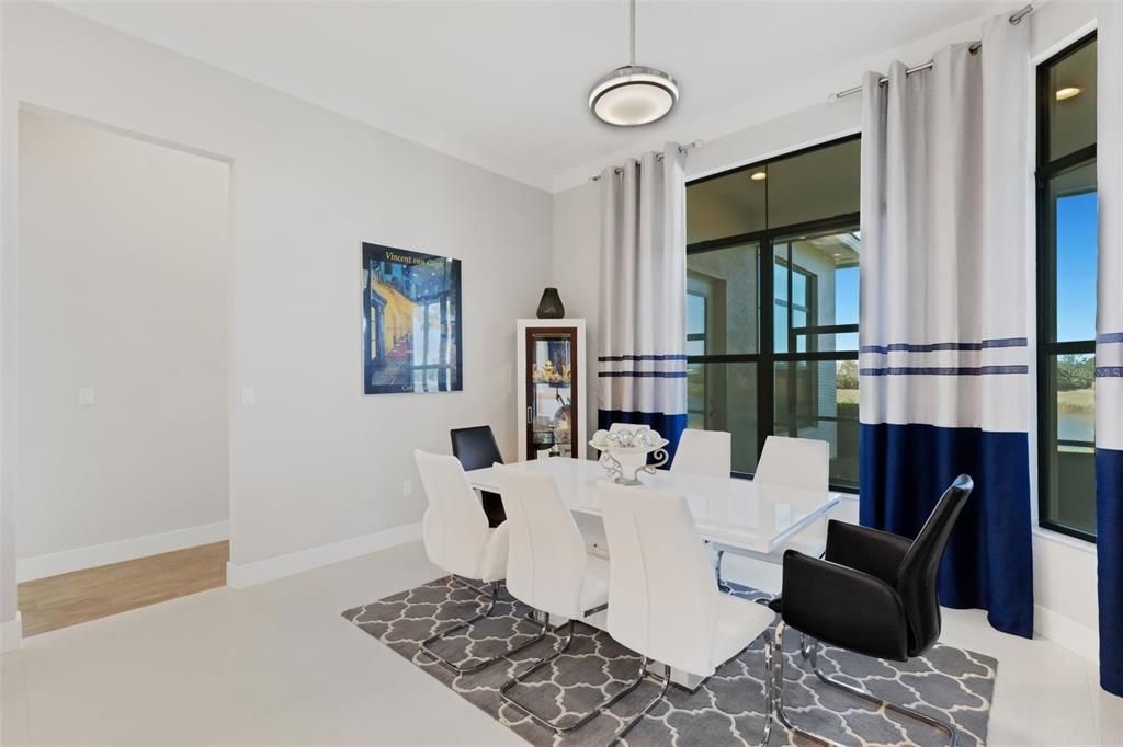 For Sale: $1,399,000 (3 beds, 4 baths, 3663 Square Feet)