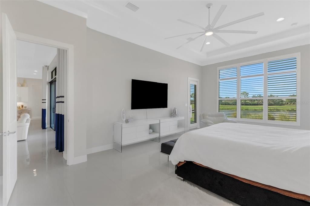 For Sale: $1,399,000 (3 beds, 4 baths, 3663 Square Feet)