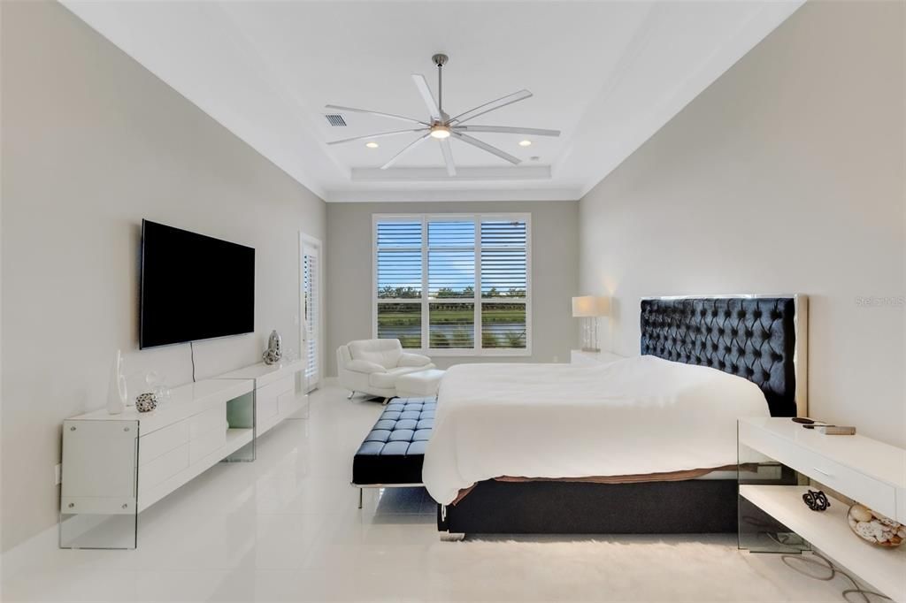 For Sale: $1,399,000 (3 beds, 4 baths, 3663 Square Feet)