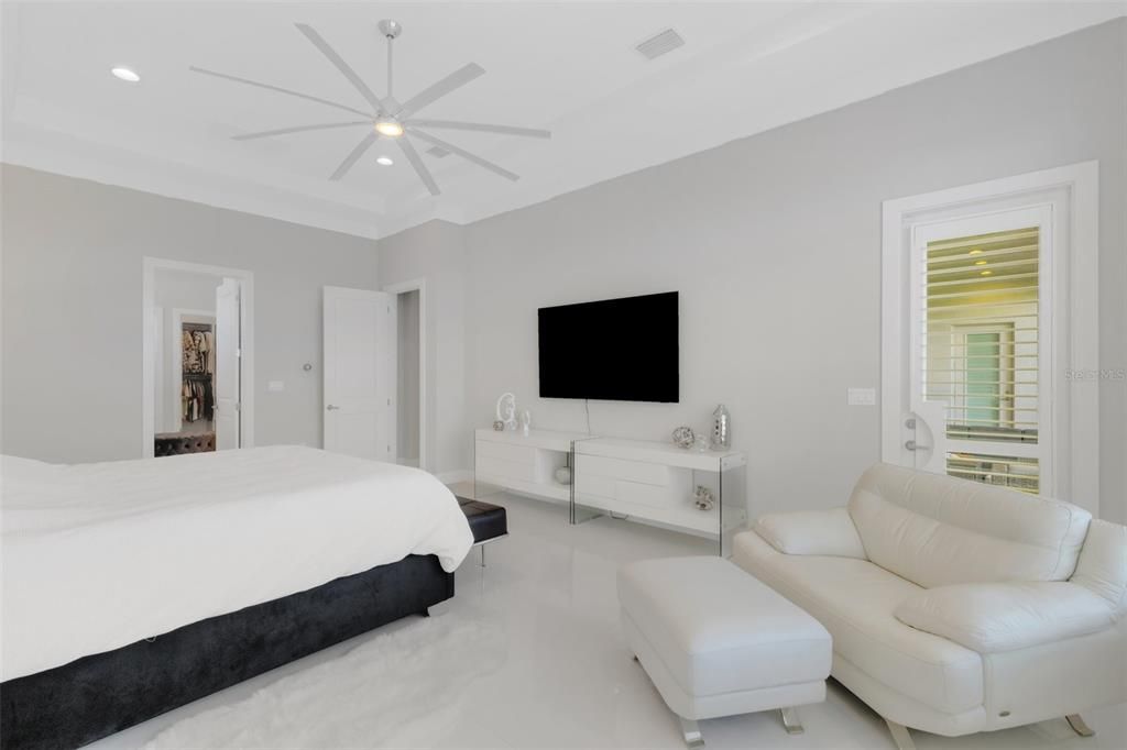 For Sale: $1,399,000 (3 beds, 4 baths, 3663 Square Feet)