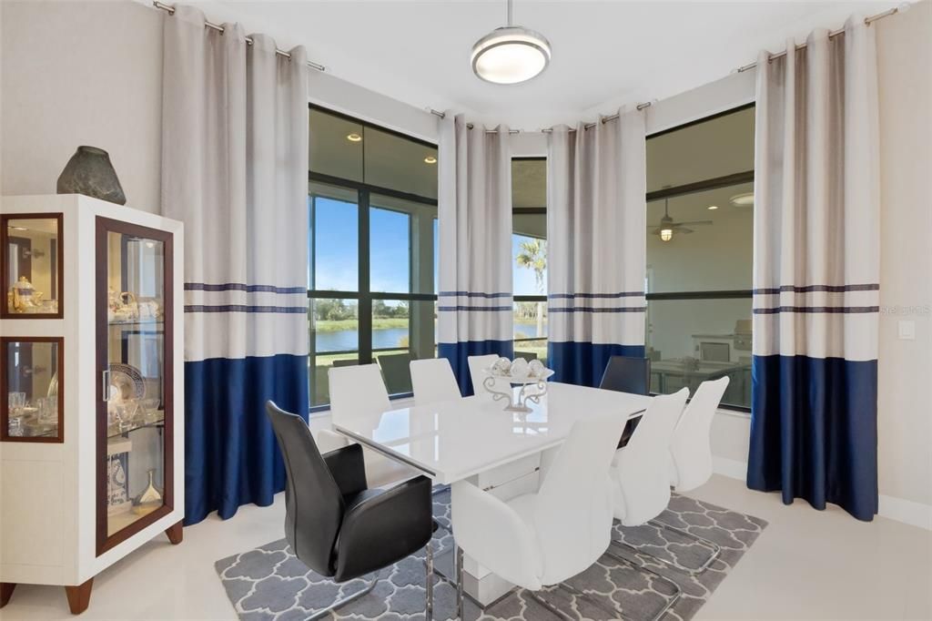 For Sale: $1,399,000 (3 beds, 4 baths, 3663 Square Feet)