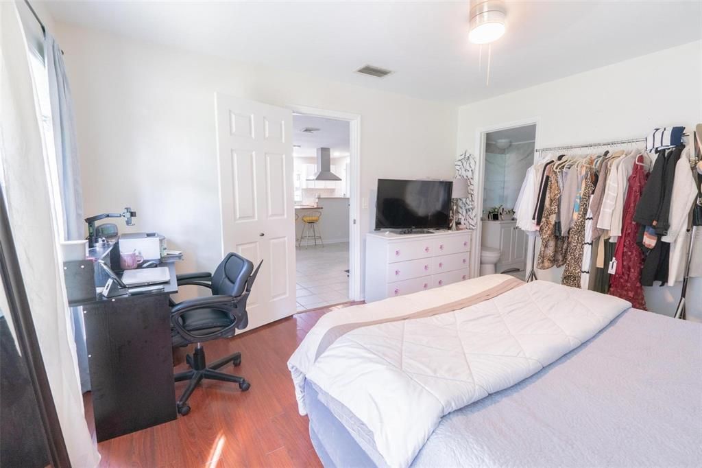 En Venta: $190,000 (3 camas, 2 baños, 1272 Pies cuadrados)