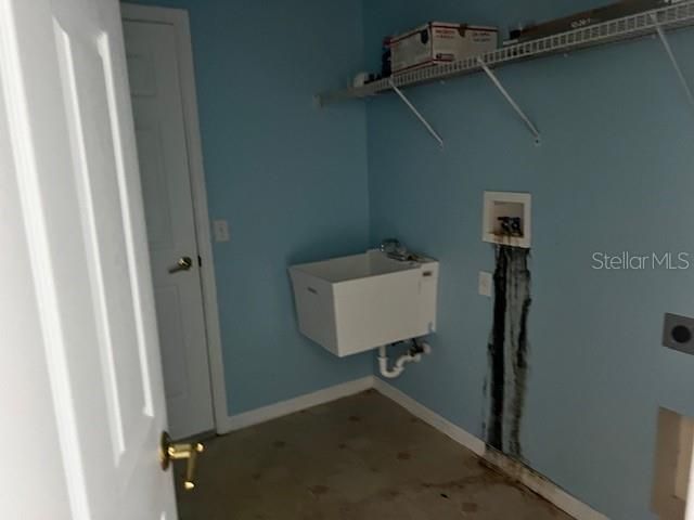 Active With Contract: $230,000 (3 beds, 2 baths, 1898 Square Feet)