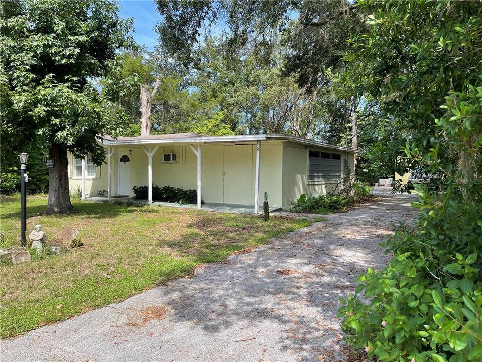 待售: $165,000 (1 贝兹, 1 浴室, 1092 平方英尺)