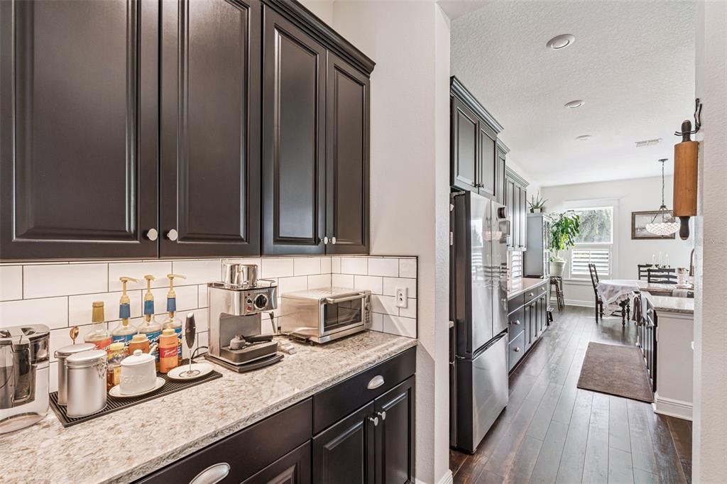 For Sale: $1,000,000 (5 beds, 4 baths, 3863 Square Feet)