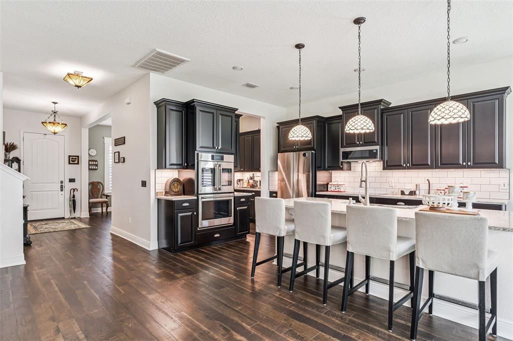 For Sale: $1,000,000 (5 beds, 4 baths, 3863 Square Feet)