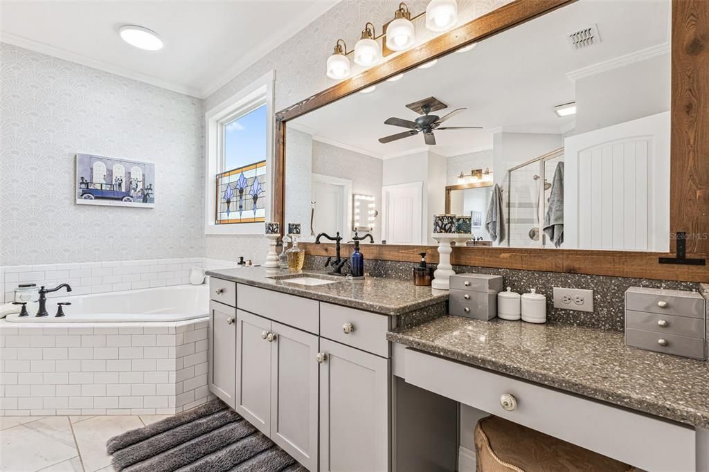 For Sale: $1,000,000 (5 beds, 4 baths, 3863 Square Feet)