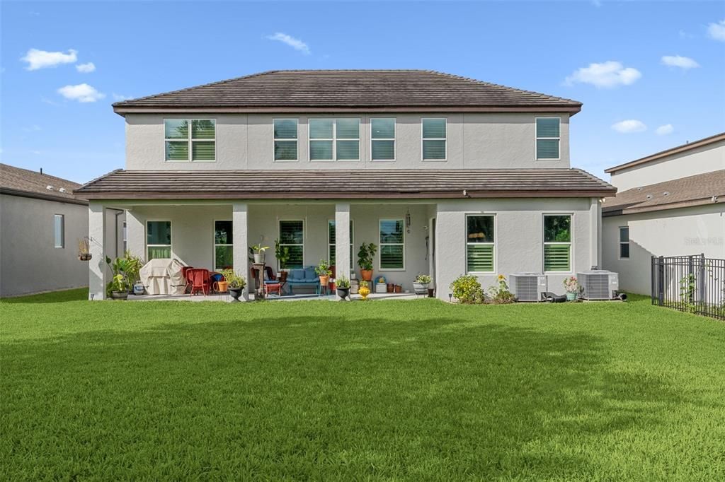 For Sale: $1,000,000 (5 beds, 4 baths, 3863 Square Feet)