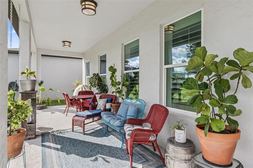 For Sale: $1,000,000 (5 beds, 4 baths, 3863 Square Feet)