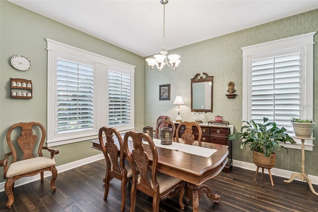 For Sale: $1,000,000 (5 beds, 4 baths, 3863 Square Feet)