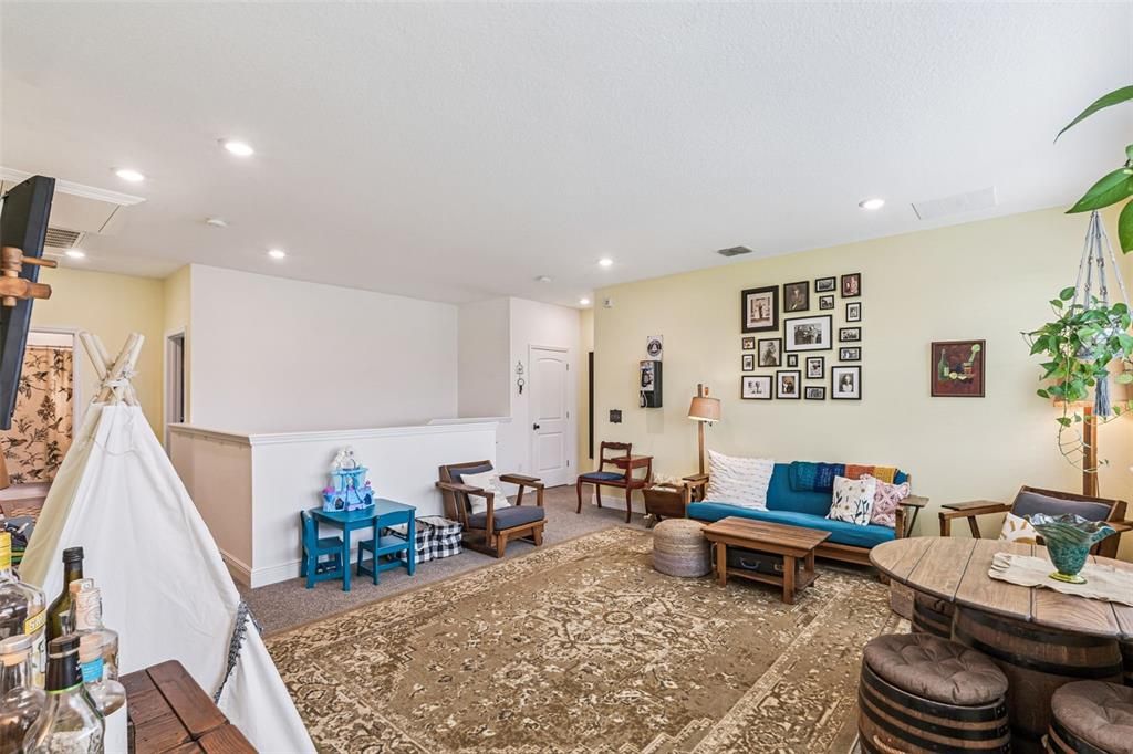 For Sale: $1,000,000 (5 beds, 4 baths, 3863 Square Feet)