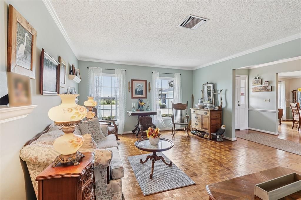 For Sale: $895,000 (3 beds, 2 baths, 2322 Square Feet)