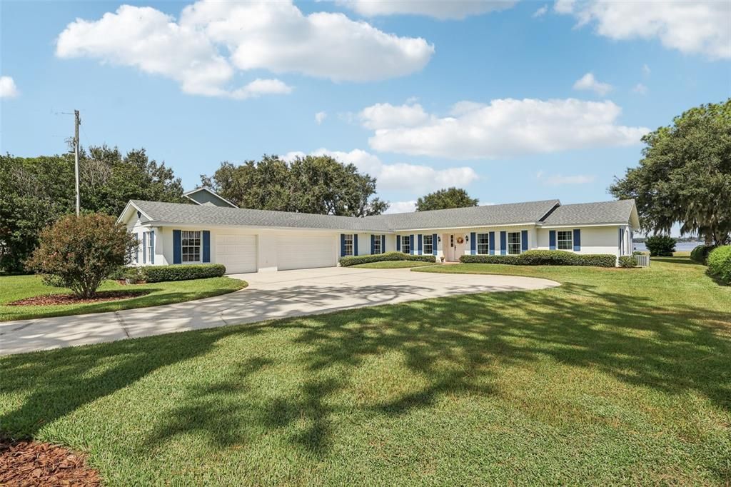 For Sale: $895,000 (3 beds, 2 baths, 2322 Square Feet)