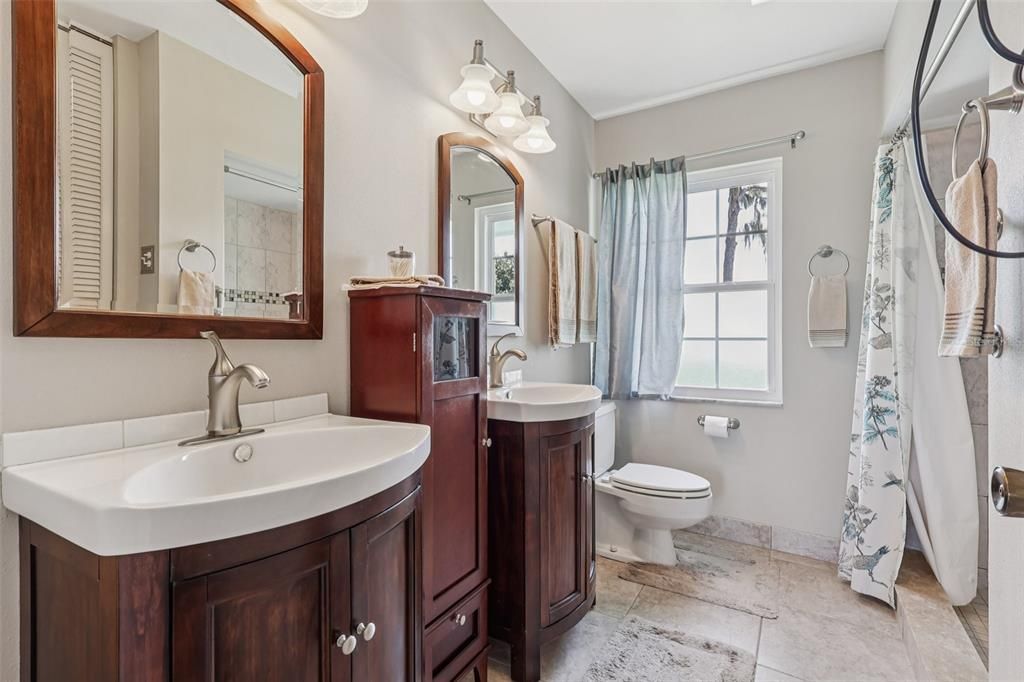 For Sale: $895,000 (3 beds, 2 baths, 2322 Square Feet)