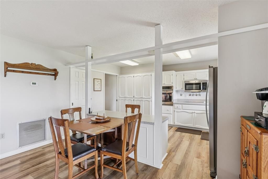 For Sale: $895,000 (3 beds, 2 baths, 2322 Square Feet)