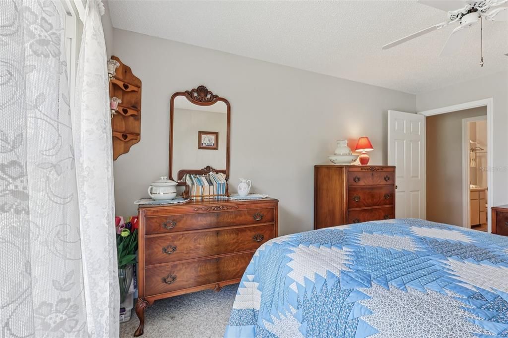 For Sale: $895,000 (3 beds, 2 baths, 2322 Square Feet)