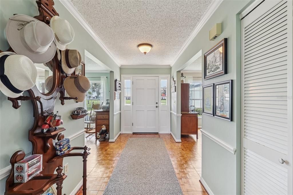 For Sale: $895,000 (3 beds, 2 baths, 2322 Square Feet)