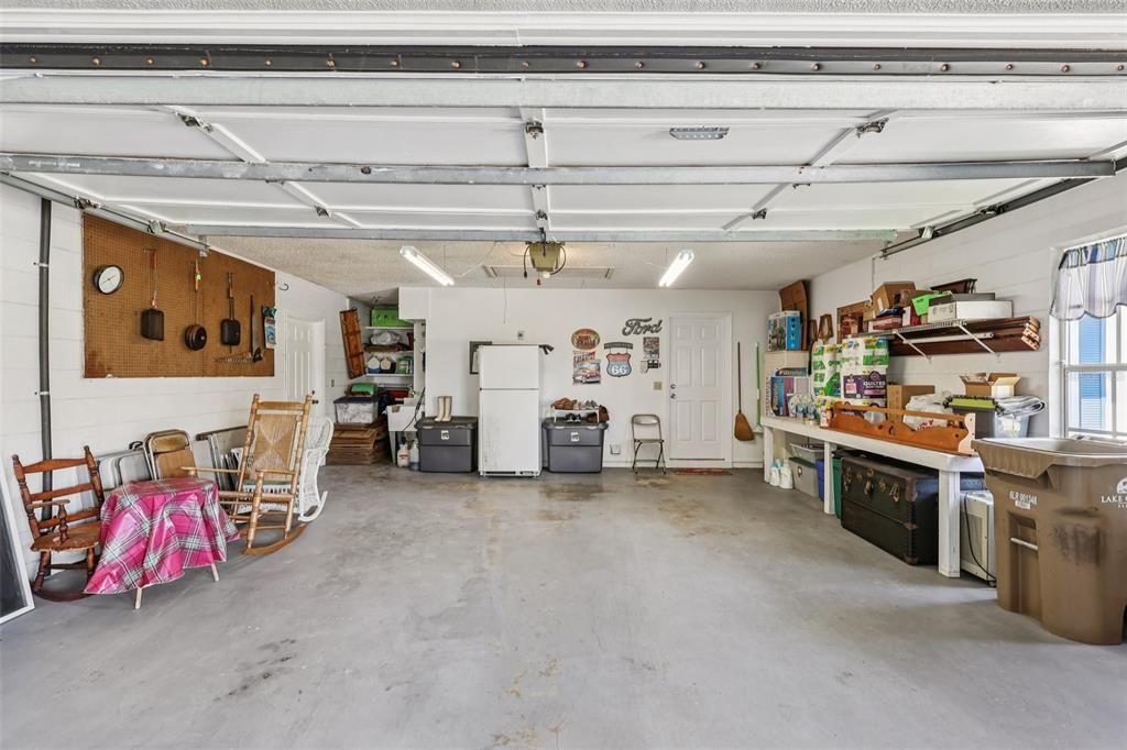 For Sale: $895,000 (3 beds, 2 baths, 2322 Square Feet)