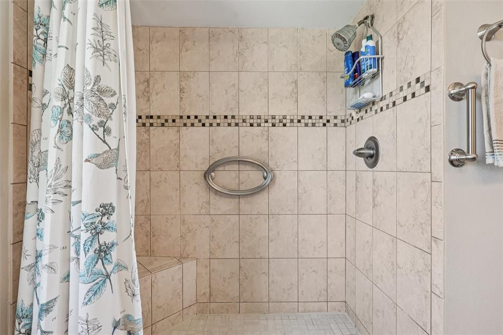 For Sale: $895,000 (3 beds, 2 baths, 2322 Square Feet)