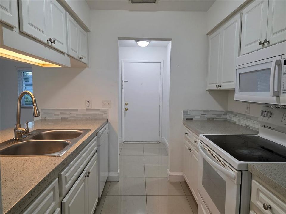 待售: $339,500 (3 贝兹, 2 浴室, 1142 平方英尺)