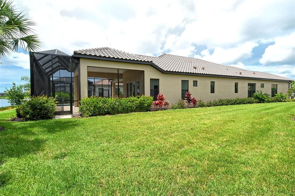 На продажу: $1,015,990 (3 спален, 2 ванн, 2455 Квадратных фут)