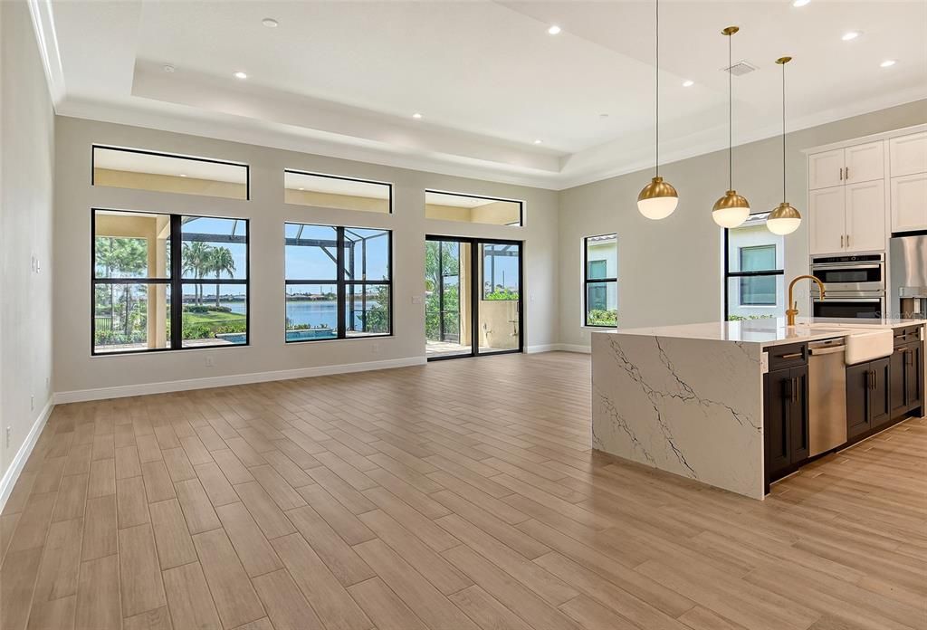 На продажу: $1,015,990 (3 спален, 2 ванн, 2455 Квадратных фут)