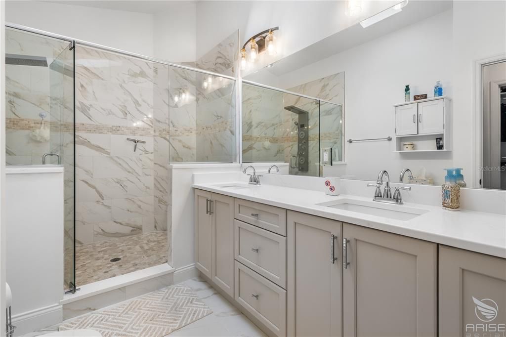 For Sale: $675,000 (3 beds, 2 baths, 2371 Square Feet)