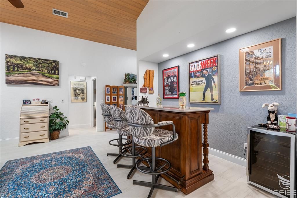 For Sale: $675,000 (3 beds, 2 baths, 2371 Square Feet)