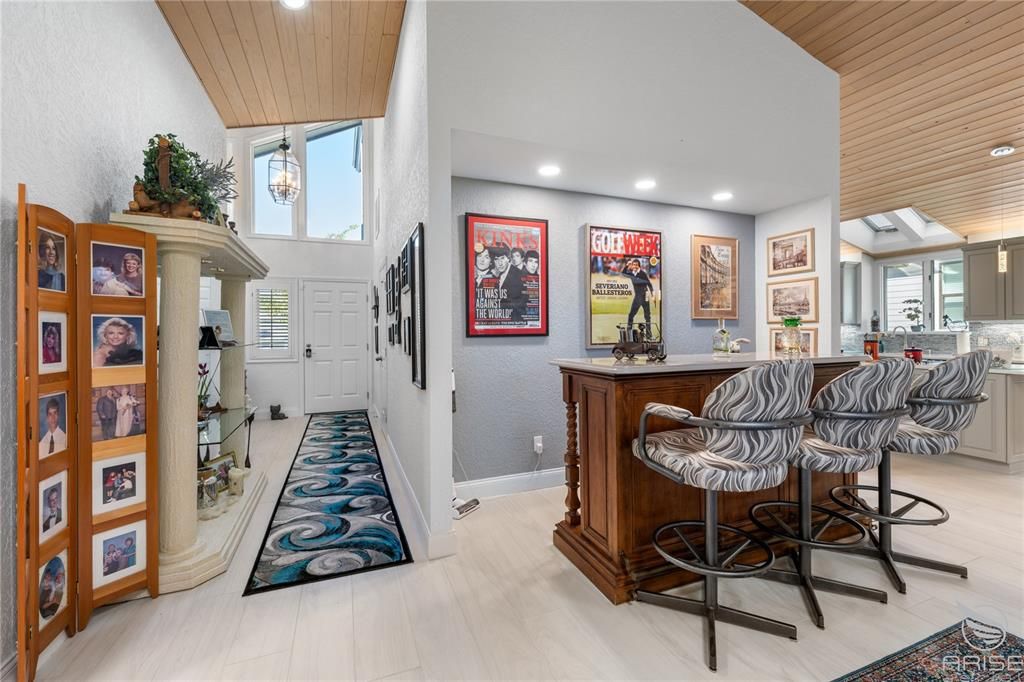 For Sale: $675,000 (3 beds, 2 baths, 2371 Square Feet)