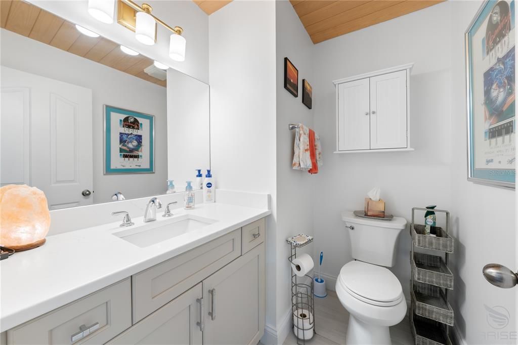 For Sale: $675,000 (3 beds, 2 baths, 2371 Square Feet)