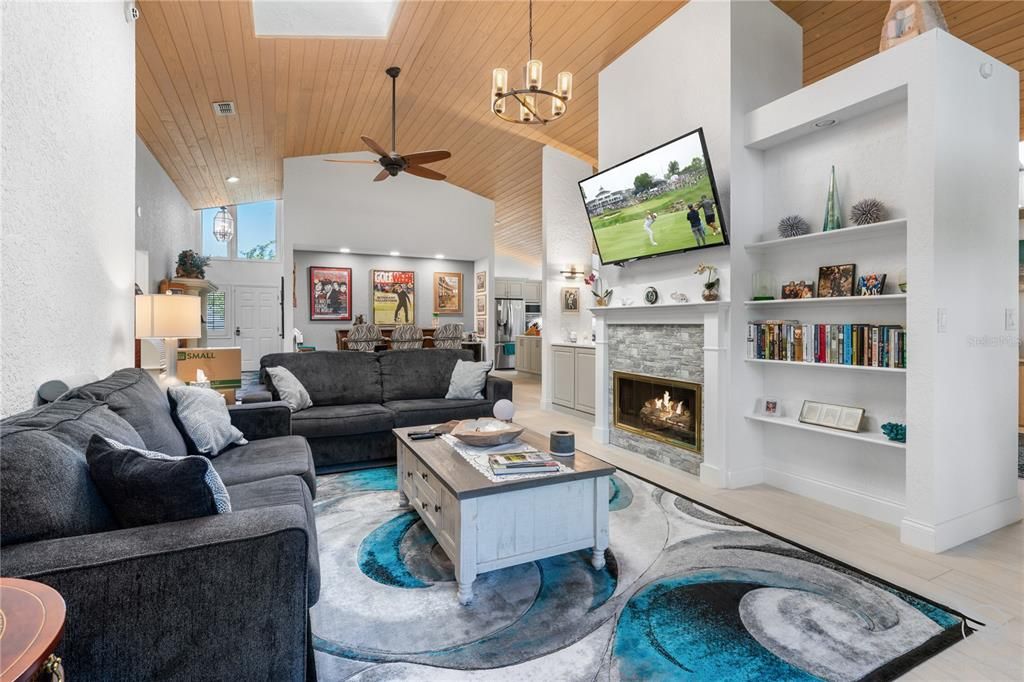 For Sale: $675,000 (3 beds, 2 baths, 2371 Square Feet)