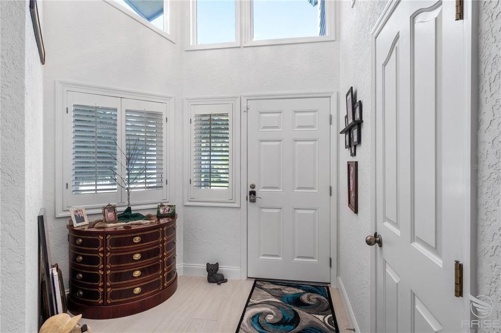 For Sale: $675,000 (3 beds, 2 baths, 2371 Square Feet)