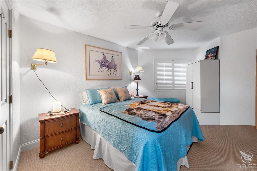 For Sale: $675,000 (3 beds, 2 baths, 2371 Square Feet)