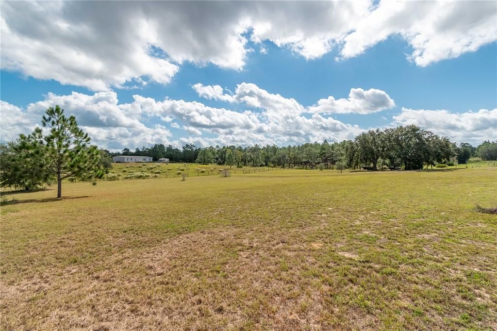 For Sale: $315,000 (3 beds, 2 baths, 1456 Square Feet)