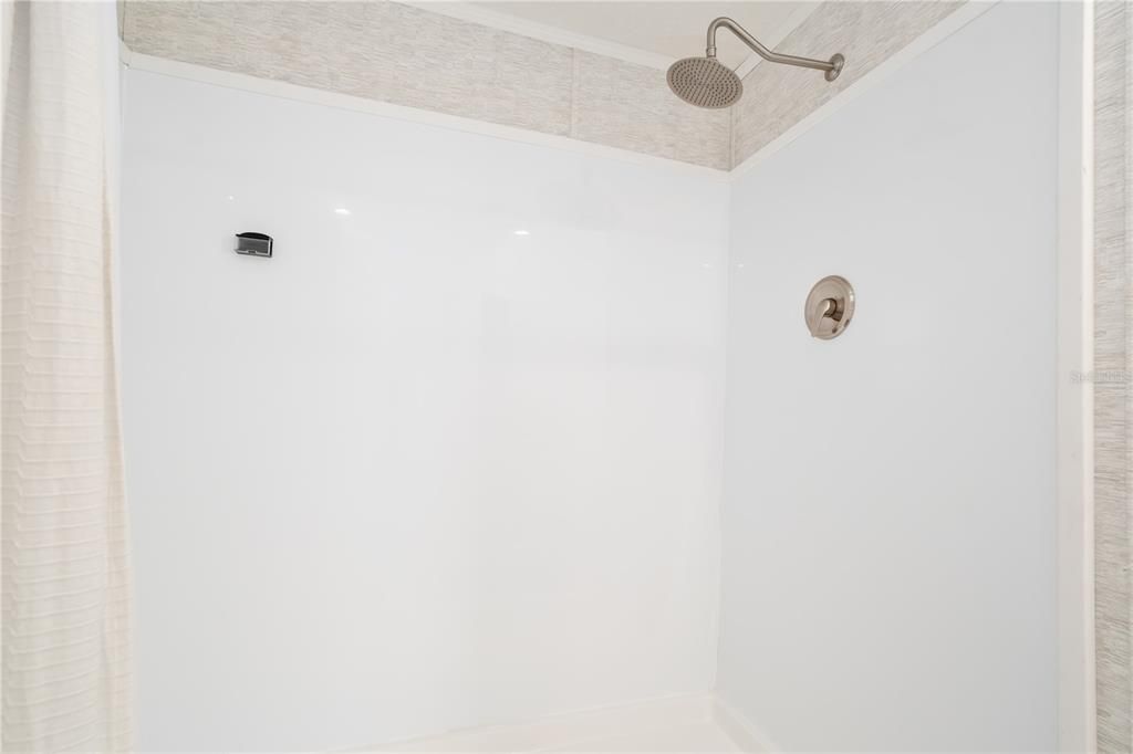 For Sale: $315,000 (3 beds, 2 baths, 1456 Square Feet)