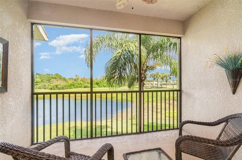 Под контрактом: $249,900 (2 спален, 2 ванн, 1316 Квадратных фут)