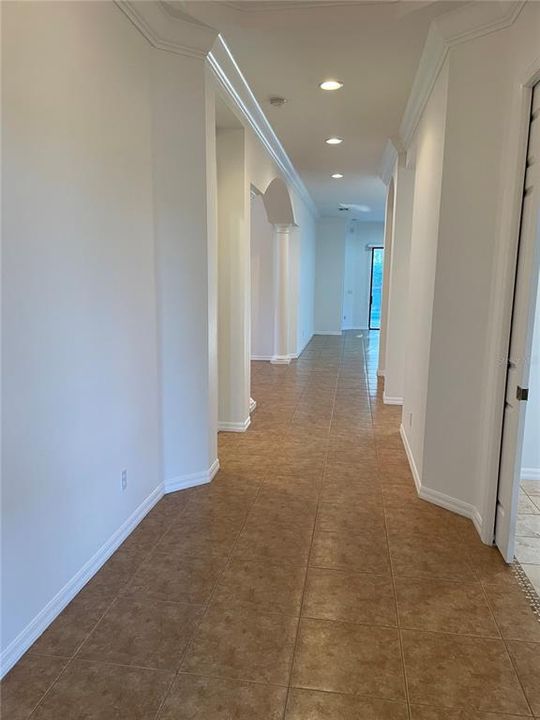 Activo con contrato: $3,495 (2 camas, 2 baños, 2186 Pies cuadrados)