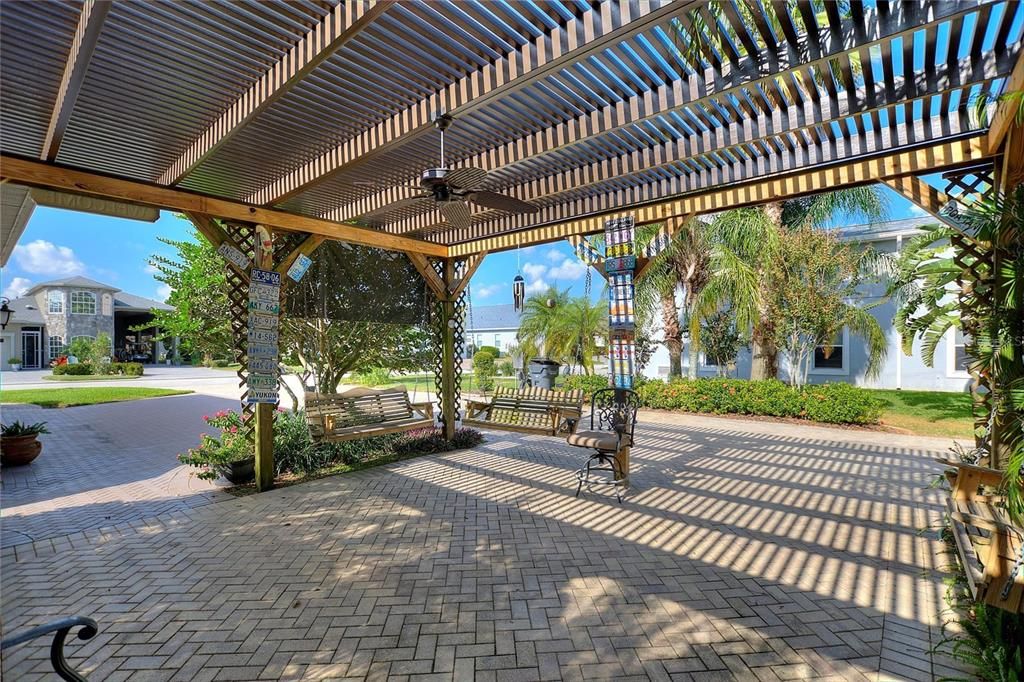 For Sale: $899,000 (3 beds, 2 baths, 1779 Square Feet)