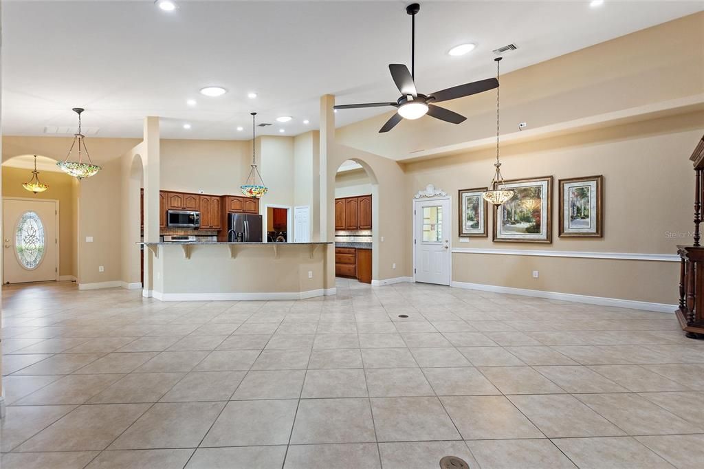 For Sale: $899,000 (3 beds, 2 baths, 1779 Square Feet)