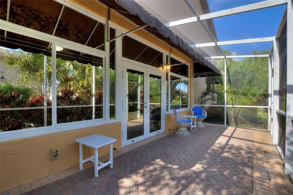 For Sale: $899,000 (3 beds, 2 baths, 1779 Square Feet)