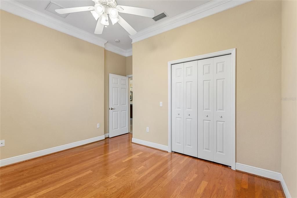 For Sale: $899,000 (3 beds, 2 baths, 1779 Square Feet)