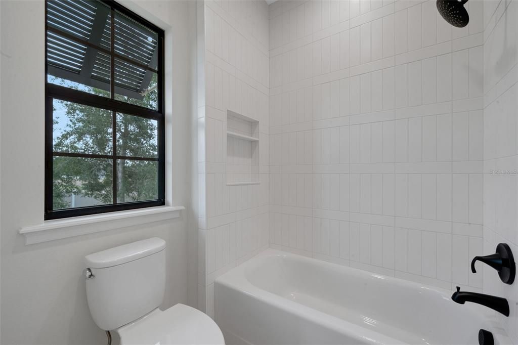 На продажу: $829,900 (5 спален, 4 ванн, 3127 Квадратных фут)