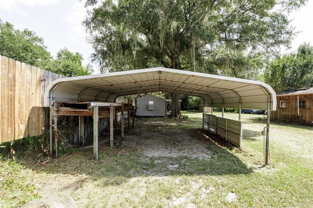 For Sale: $299,000 (4 beds, 2 baths, 2528 Square Feet)