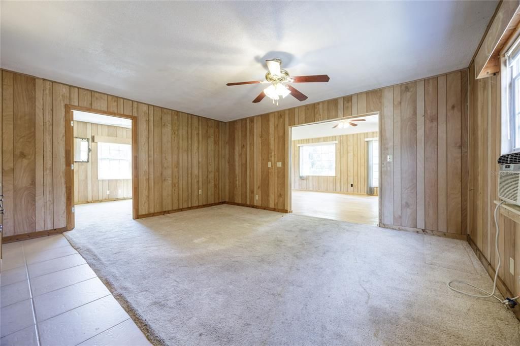 For Sale: $299,000 (4 beds, 2 baths, 2528 Square Feet)