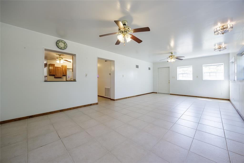 For Sale: $299,000 (4 beds, 2 baths, 2528 Square Feet)