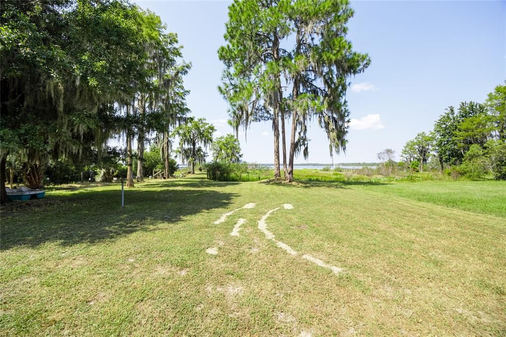 For Sale: $299,000 (4 beds, 2 baths, 2528 Square Feet)