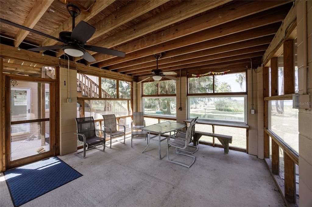 For Sale: $299,000 (4 beds, 2 baths, 2528 Square Feet)